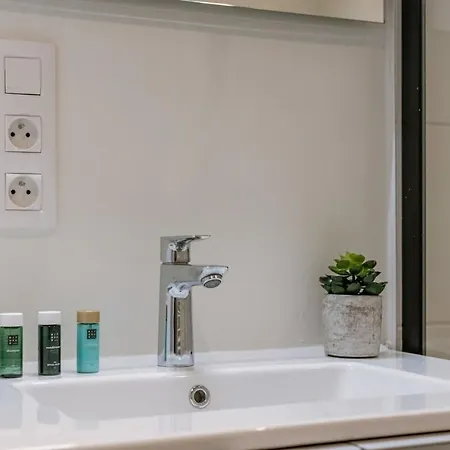 Huswell - With Fantastic View, Terrace And Parking Apartamento Ostend