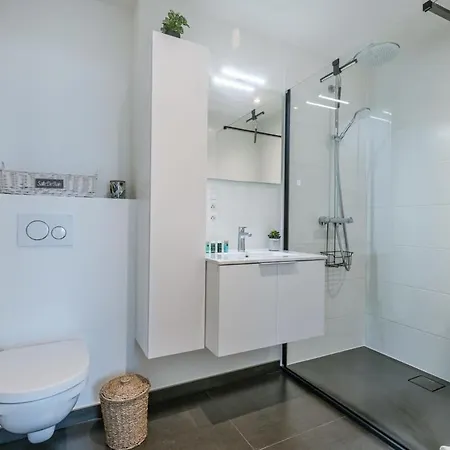 Appartement Huswell - With Fantastic View, Terrace And Parking *