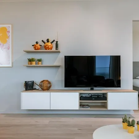 Huswell - With Fantastic View, Terrace And Parking Ostend