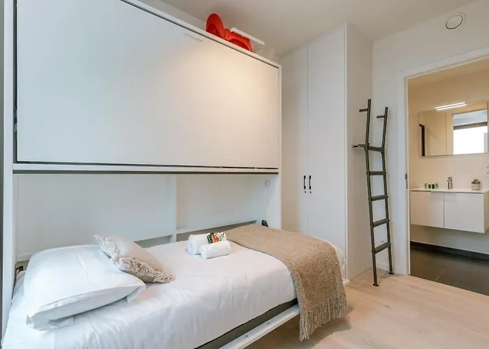 Huswell - With Fantastic View, Terrace And Parking Appartement *