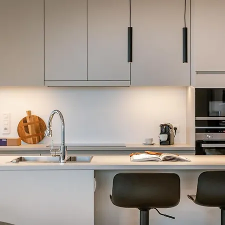 Huswell - With Fantastic View, Terrace And Parking Apartment